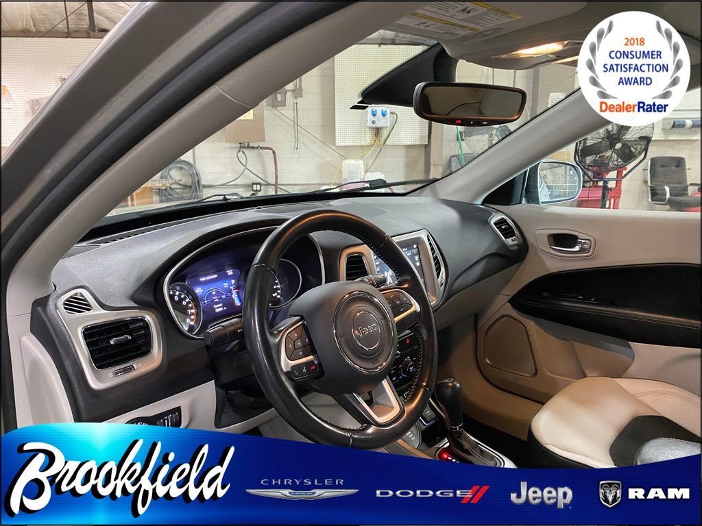 Used 2020 Jeep Compass Latitude w/ Popular Equipment Group AWD/4WD image 32