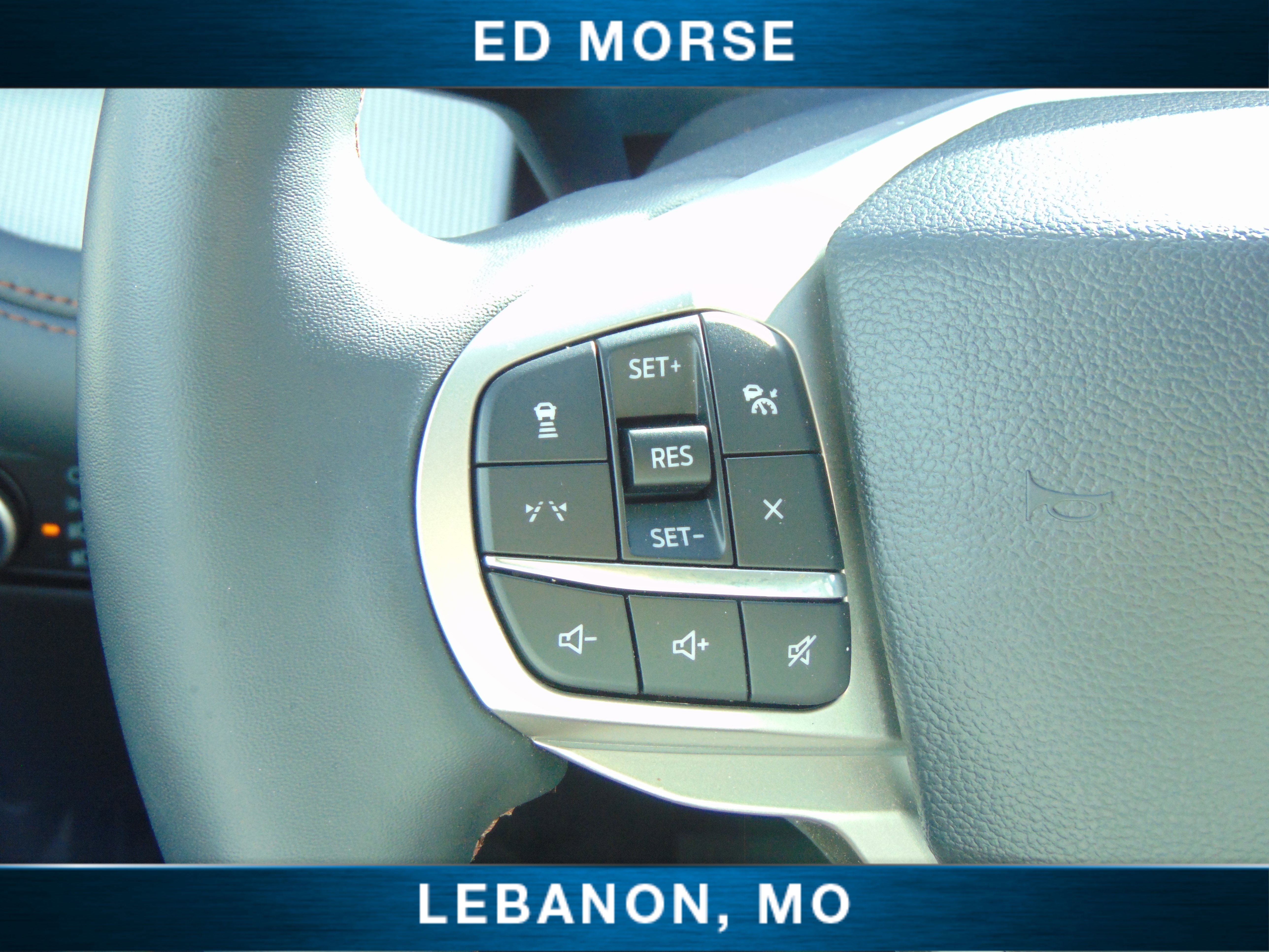 Certified 2025 Ford Explorer Active w/ Active Comfort Package AWD/4WD image 23