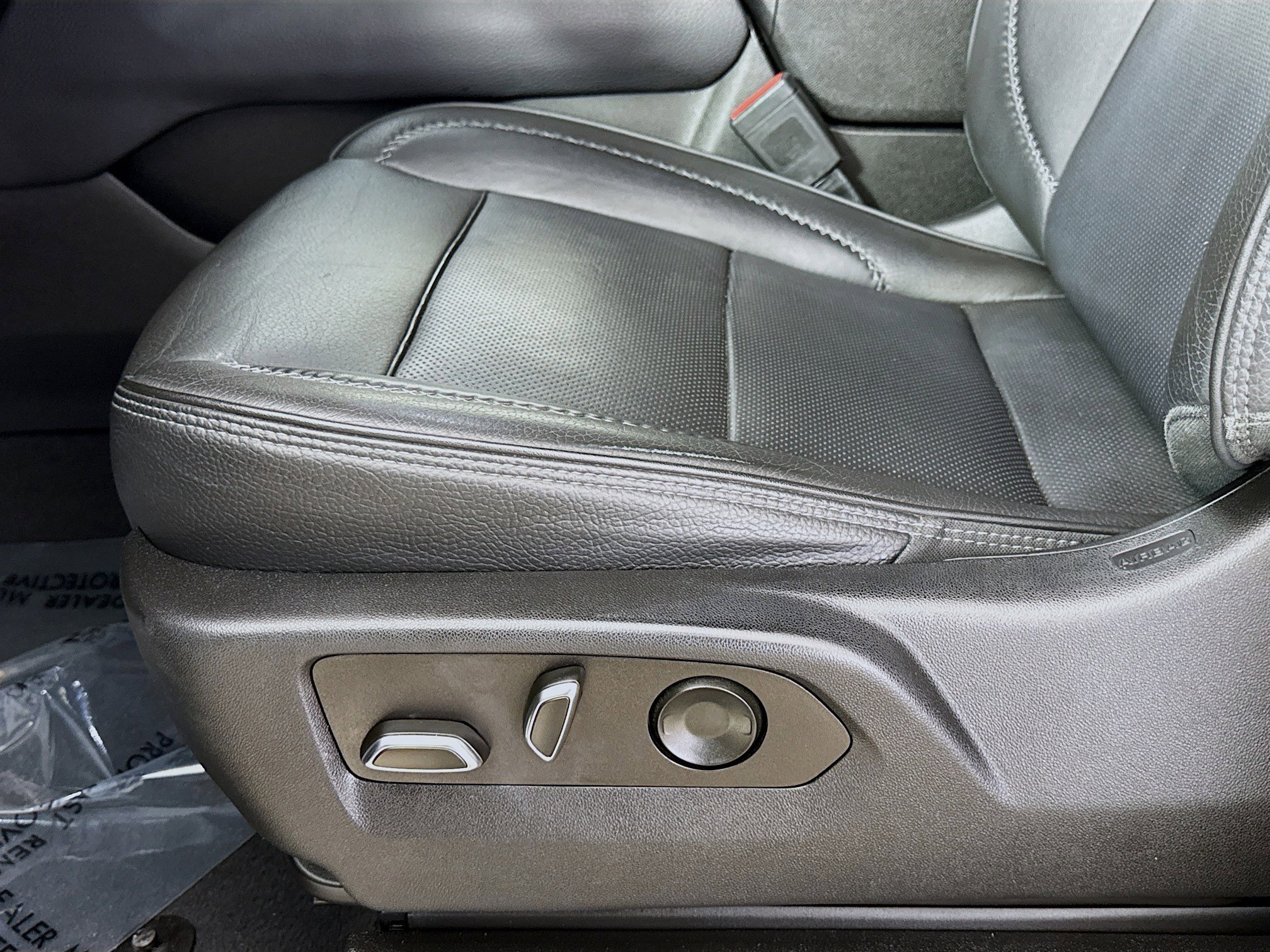 Used 2022 GMC Yukon Denali image 20