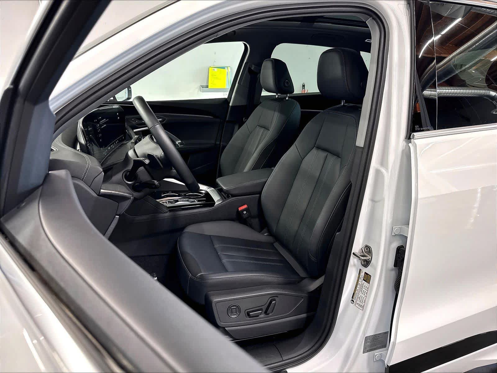 Certified 2025 Audi Q5 Premium AWD/4WD image 26