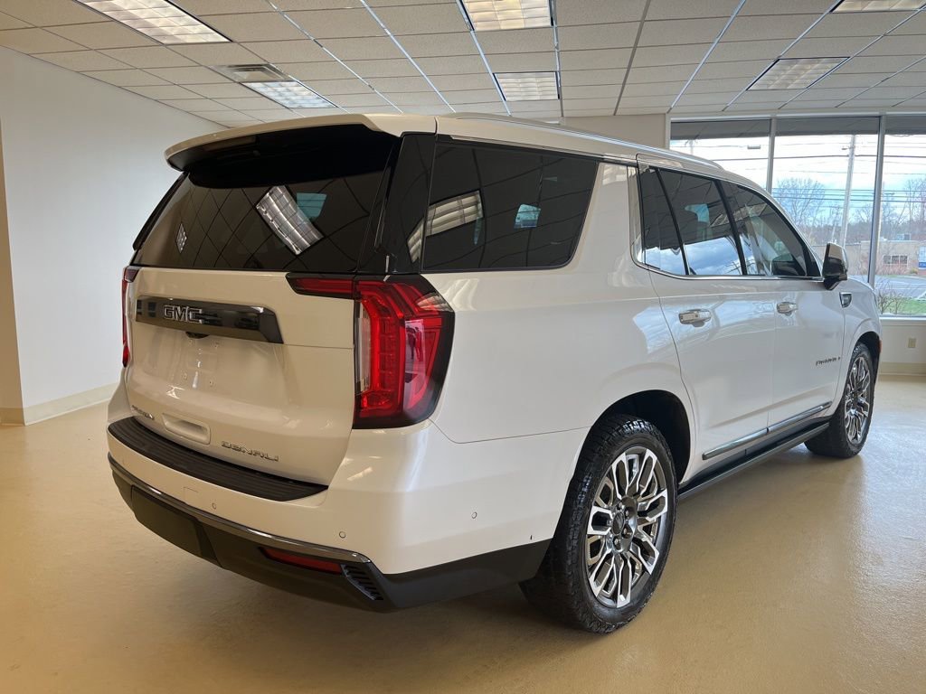 Used 2023 GMC Yukon Denali Ultimate image 2