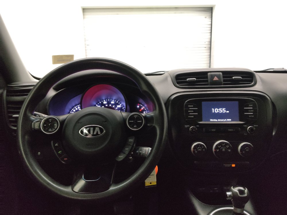 Used 2019 Kia Soul FWD image 22