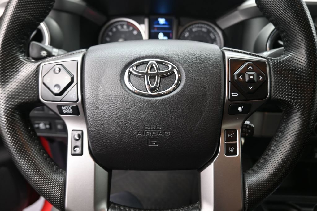 Used 2021 Toyota Tacoma SR5 RWD image 7