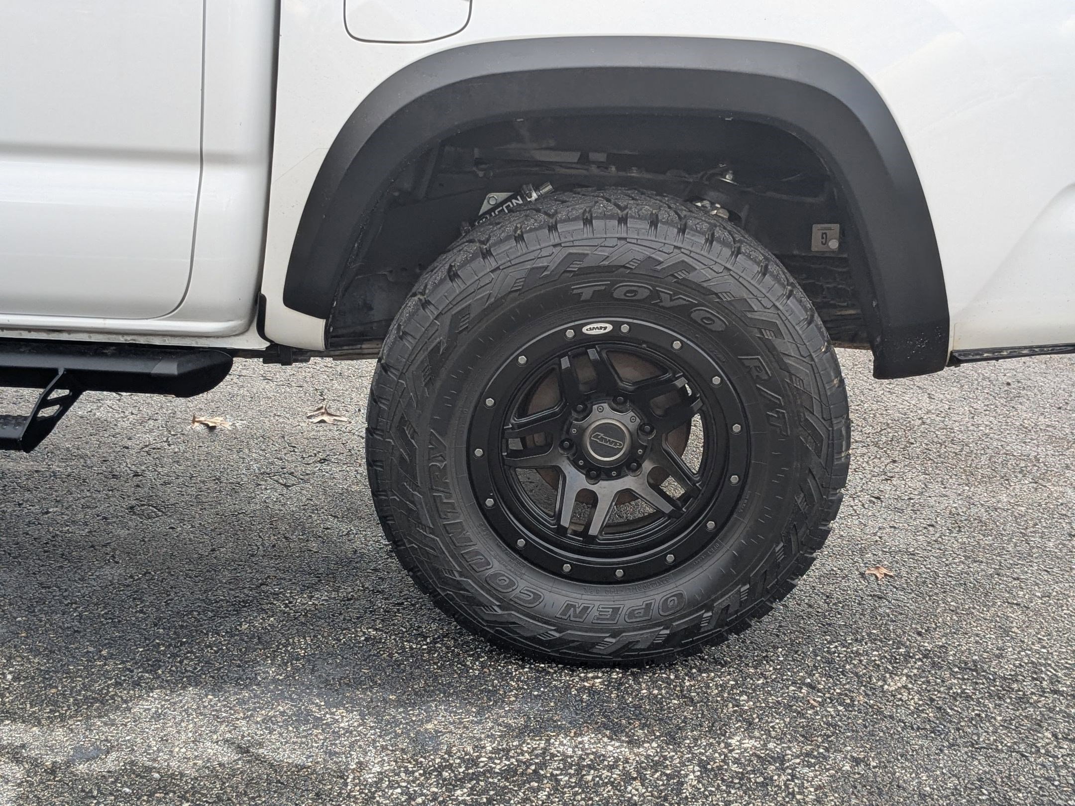 Used 2019 Toyota Tacoma TRD Off-Road image 8