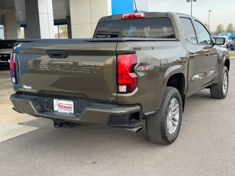 Used 2024 Chevrolet Colorado LT image 3