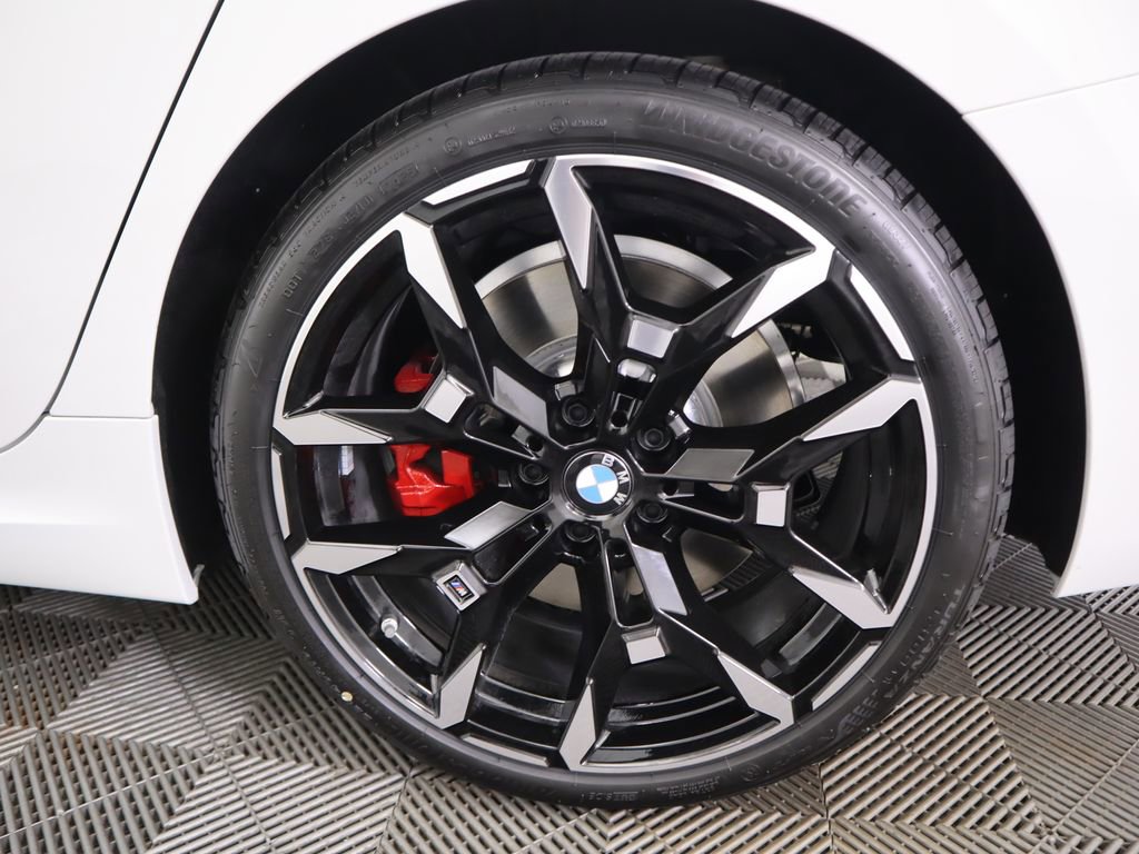 New 2026 BMW 330i xDrive Sedan w/ M Sport Package image 32