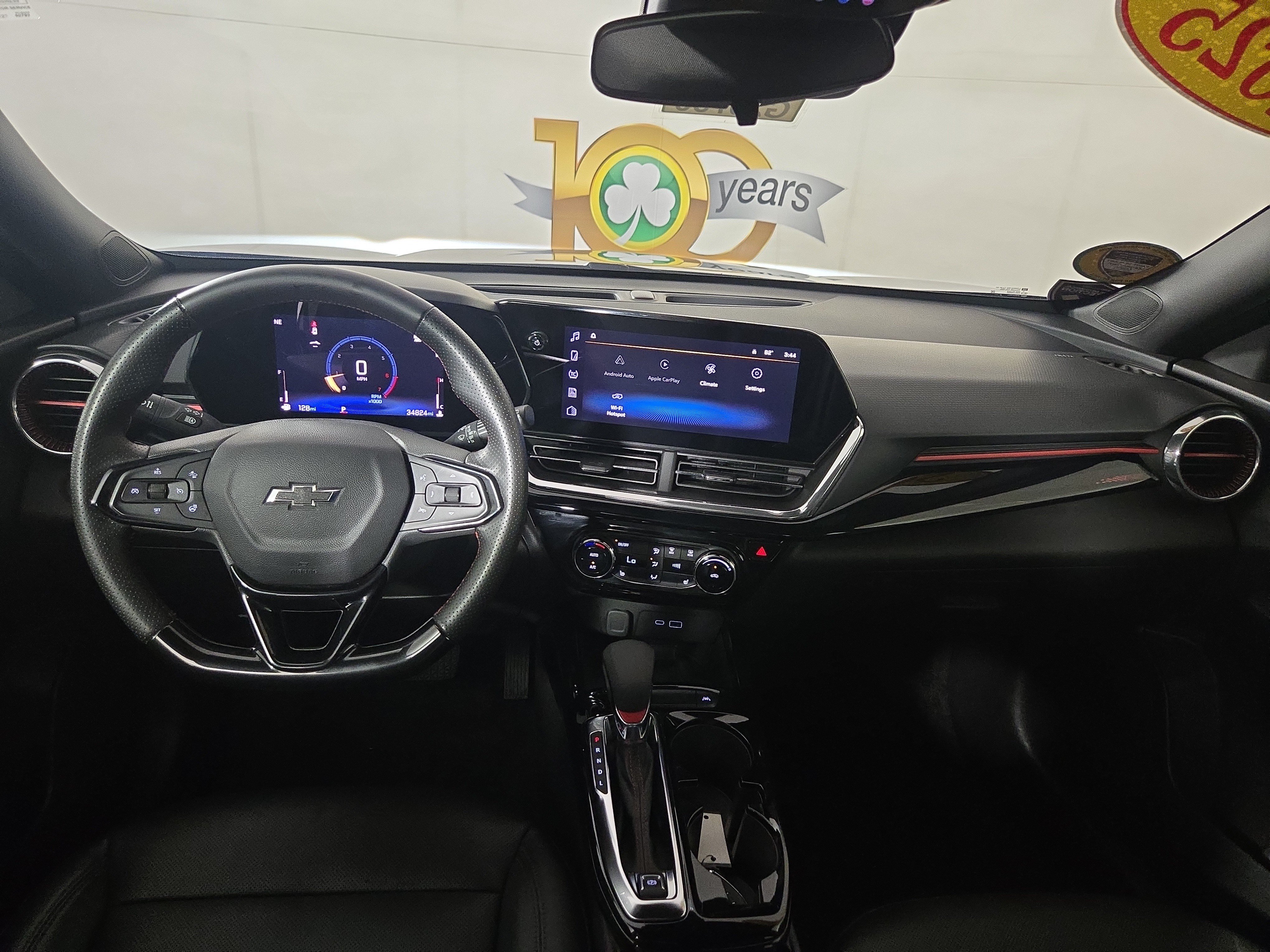 Certified 2025 Chevrolet Trax RS w/ Sunroof Package FWD image 13