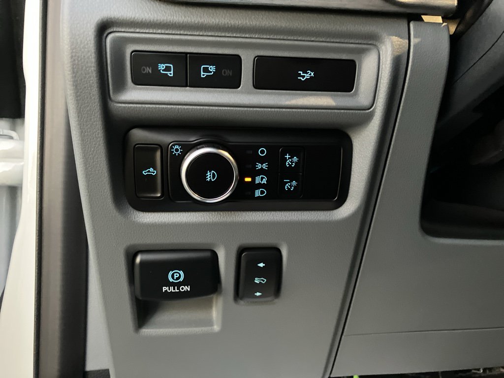 Used 2023 Ford F150 Lariat w/ Max Trailer Tow Package image 18