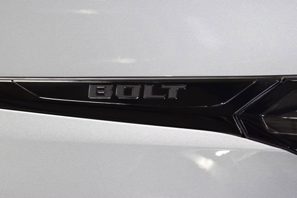 New 2027 Chevrolet Bolt RS w/ Technology Package FWD image 17