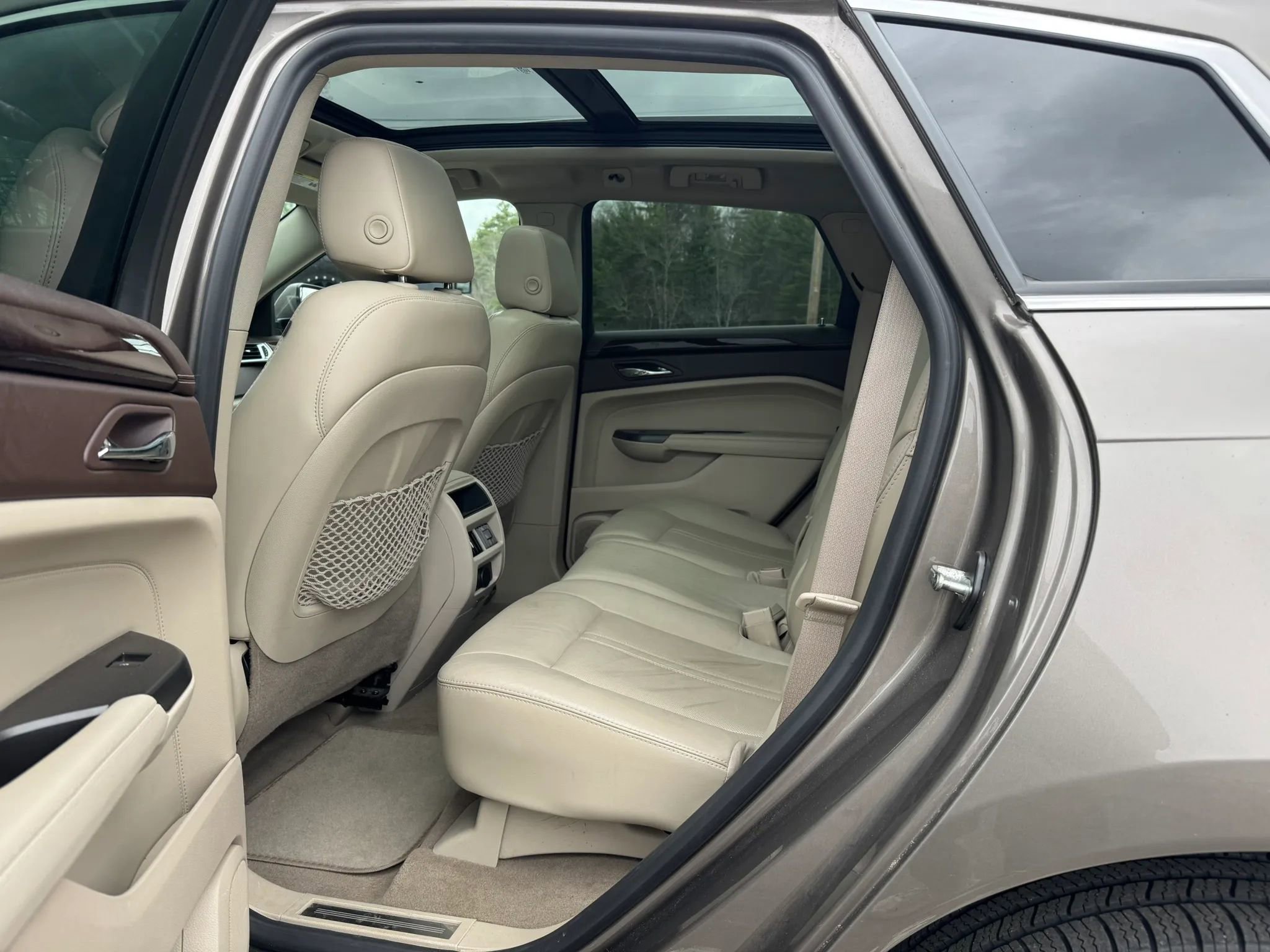 Used 2012 Cadillac SRX Luxury AWD/4WD image 10