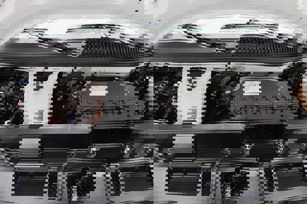 Used 2023 Chevrolet Express 3500 LS image 23