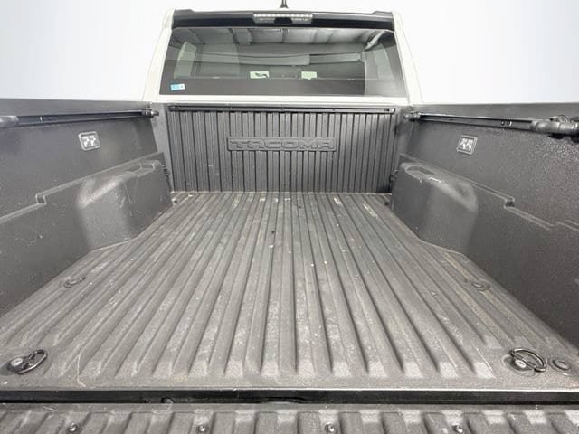 Certified 2026 Toyota Tacoma SR5 AWD/4WD image 25