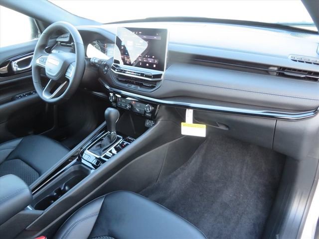 New 2026 Jeep Compass Latitude image 10