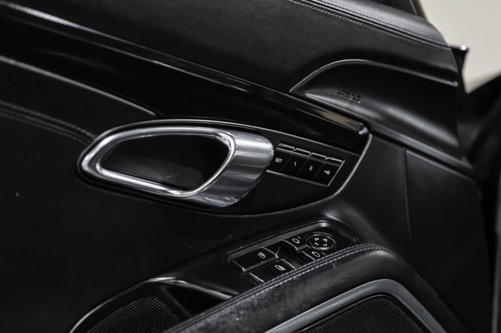 Used 2016 Porsche 911 Carrera Black Edition image 43