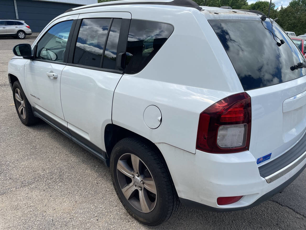 Used 2016 Jeep Compass High Altitude image 5