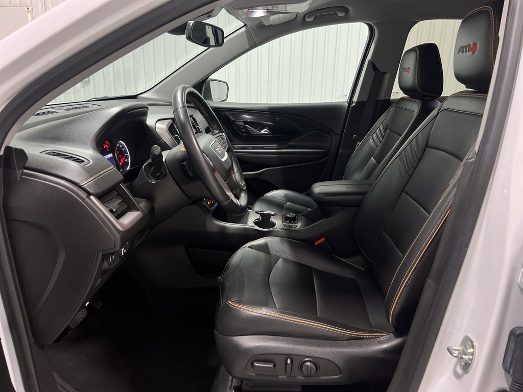 Used 2023 GMC Terrain AT4 image 17
