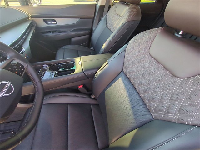 Used 2025 Nissan Murano Platinum w/ Cargo Package image 21