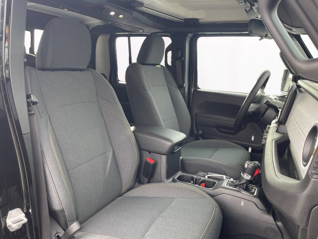 New 2026 Jeep Gladiator Sport AWD/4WD image 15