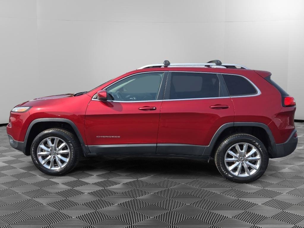 Used 2017 Jeep Cherokee Limited AWD/4WD image 4