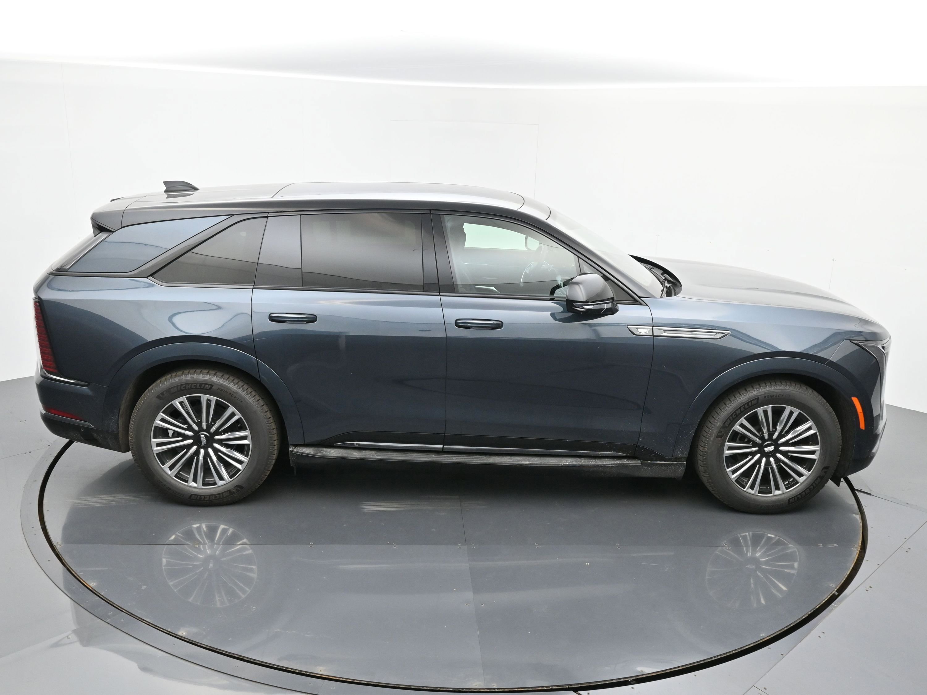 New 2026 Cadillac Escalade IQ Sport 1 w/ LPO, Floor Liner Package image 28