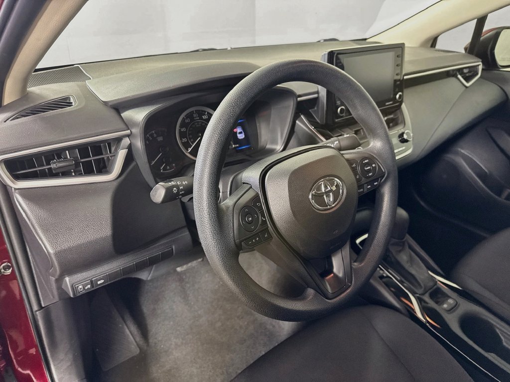 Used 2022 Toyota Corolla LE FWD image 9