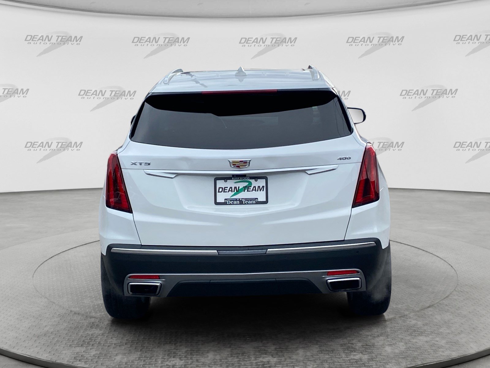 Used 2024 Cadillac XT5 Premium Luxury w/ Technology Package FWD image 6