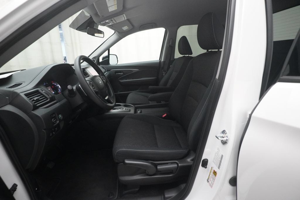 Used 2023 Honda Ridgeline Sport image 7