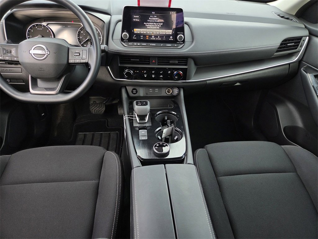 Certified 2025 Nissan Rogue S image 5