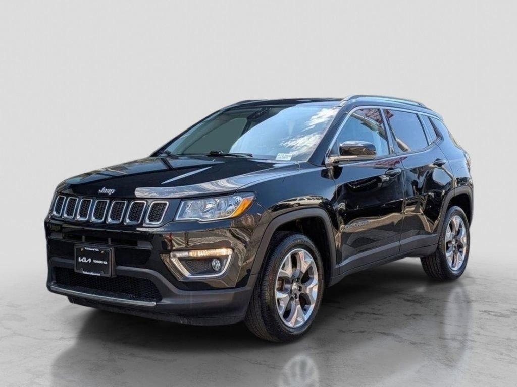 Used 2018 Jeep Compass Limited w/ Navigation Group image 2