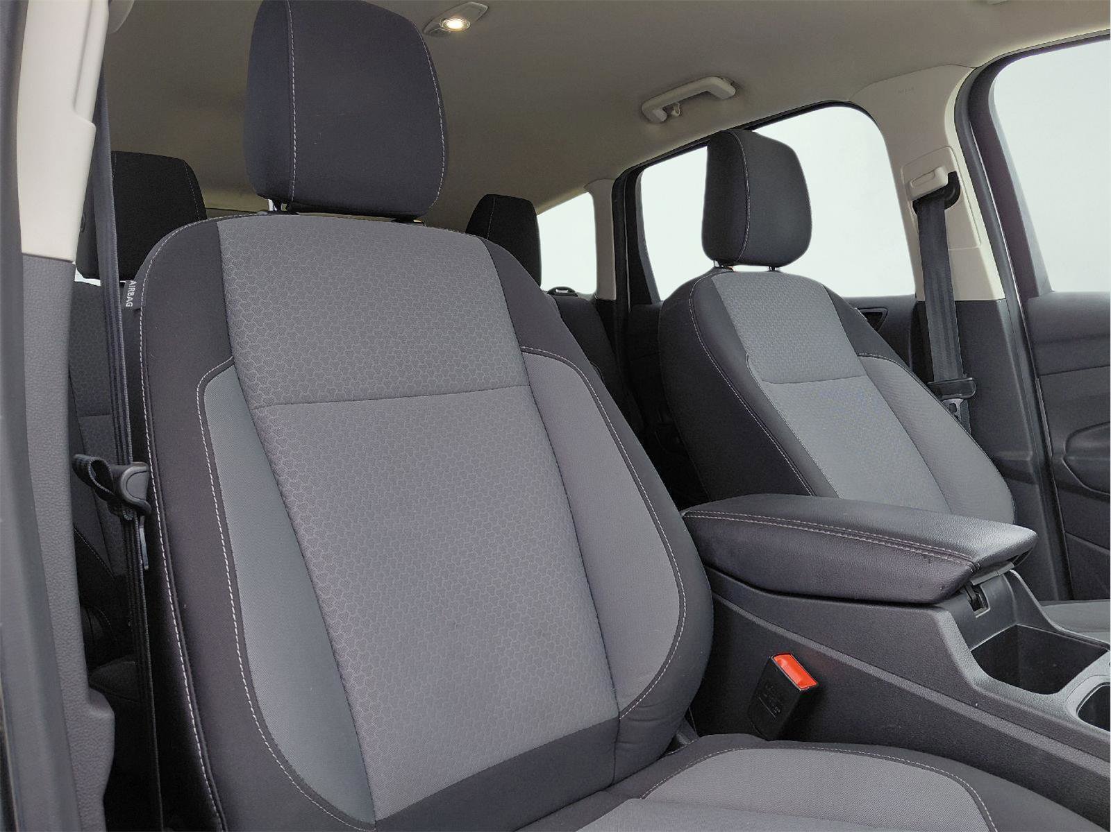 Used 2018 Ford Escape SE w/ Ford Safe & Smart Package image 13