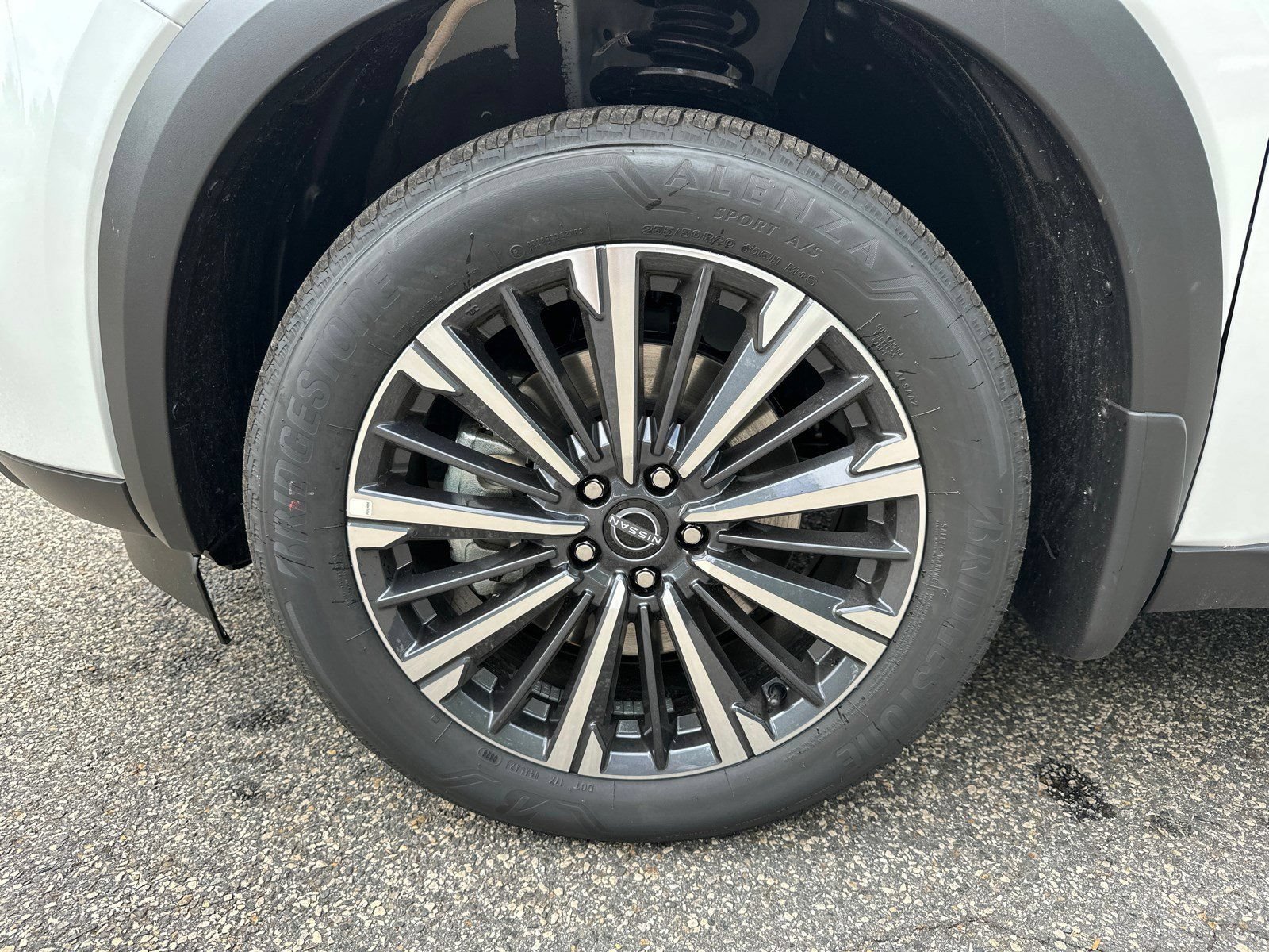 New 2026 Nissan Pathfinder Platinum FWD image 9