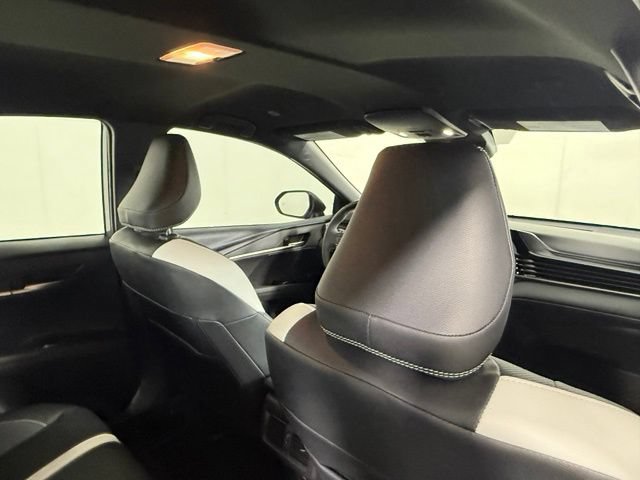 Used 2025 Toyota Camry SE FWD image 26