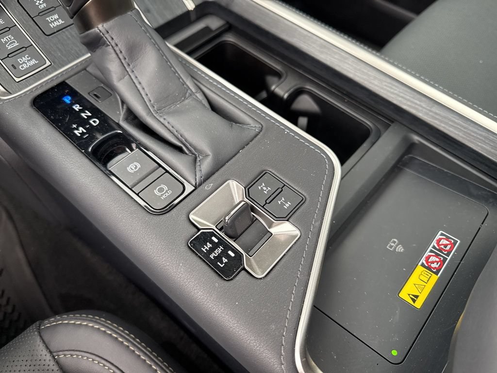 Used 2025 Lexus GX 550 AWD/4WD image 32