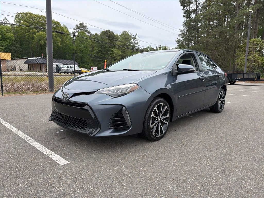 Used 2017 Toyota Corolla SE w/ Carpet Mat Package (TMS) FWD image 2