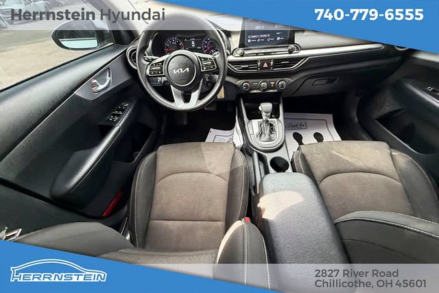 Used 2023 Kia Forte LXS FWD image 7