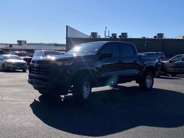 Used 2024 Chevrolet Colorado W/T w/ Safety Package image 8