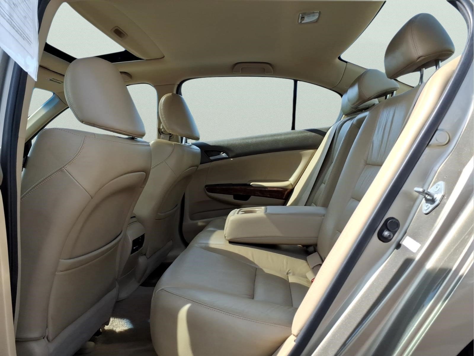 Used 2010 Honda Accord EX-L image 12