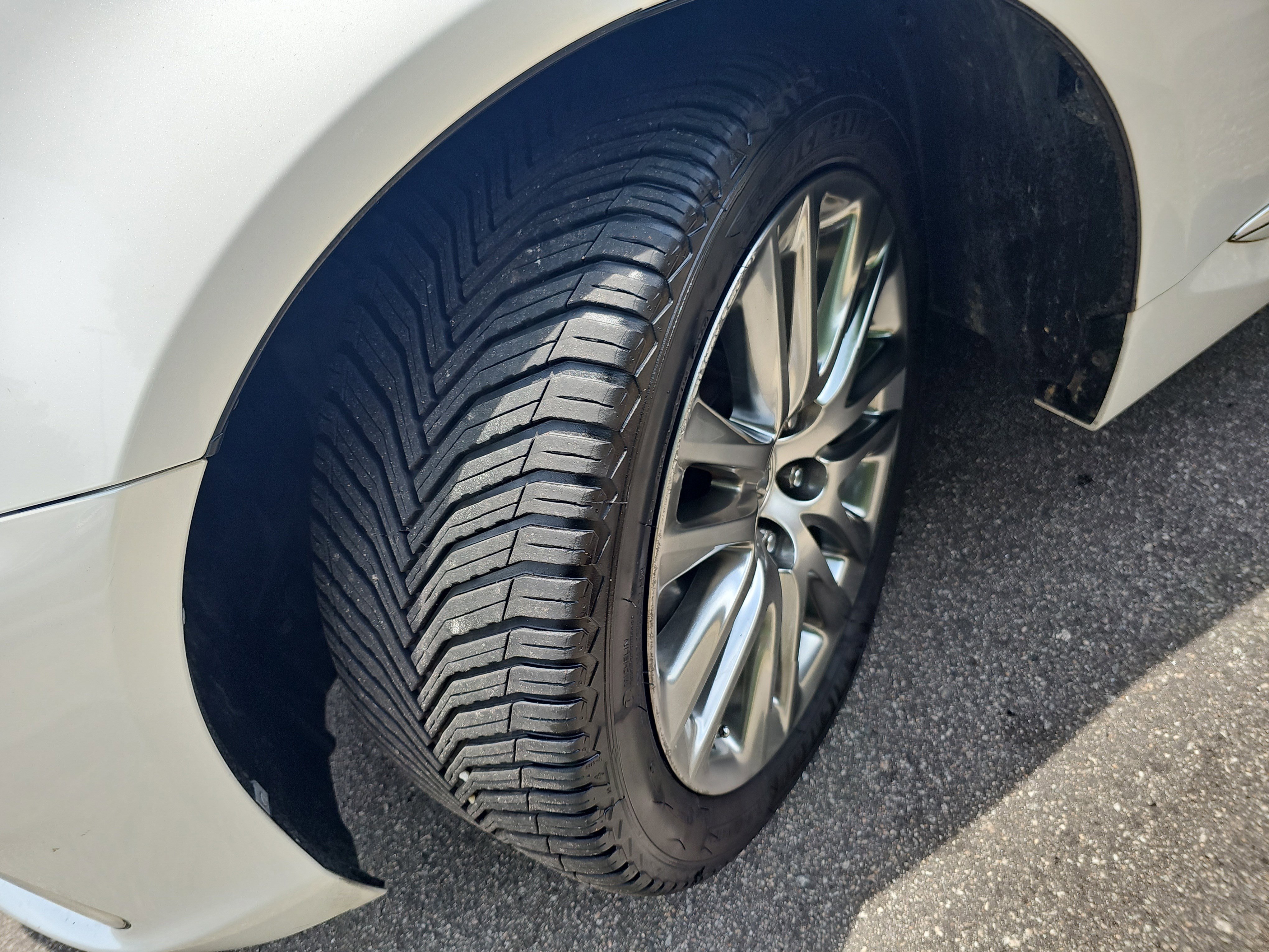 Used 2016 Lexus LS 460 w/ Comfort Package RWD image 33