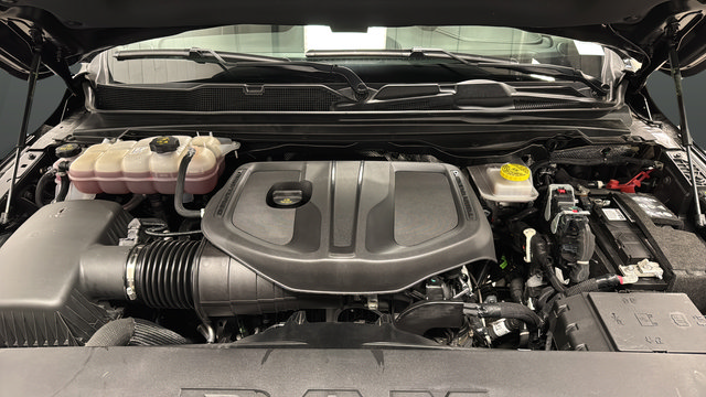 Used 2025 RAM 1500 Laramie w/ Sport Appearance Package AWD/4WD image 27