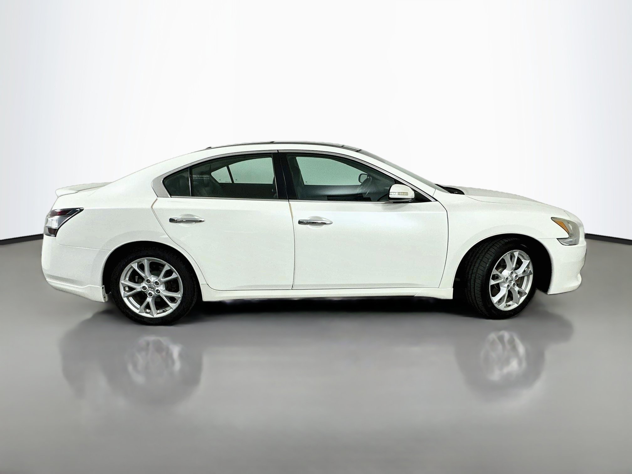 Used 2012 Nissan Maxima 3.5 SV w/ Premium Pkg FWD image 8
