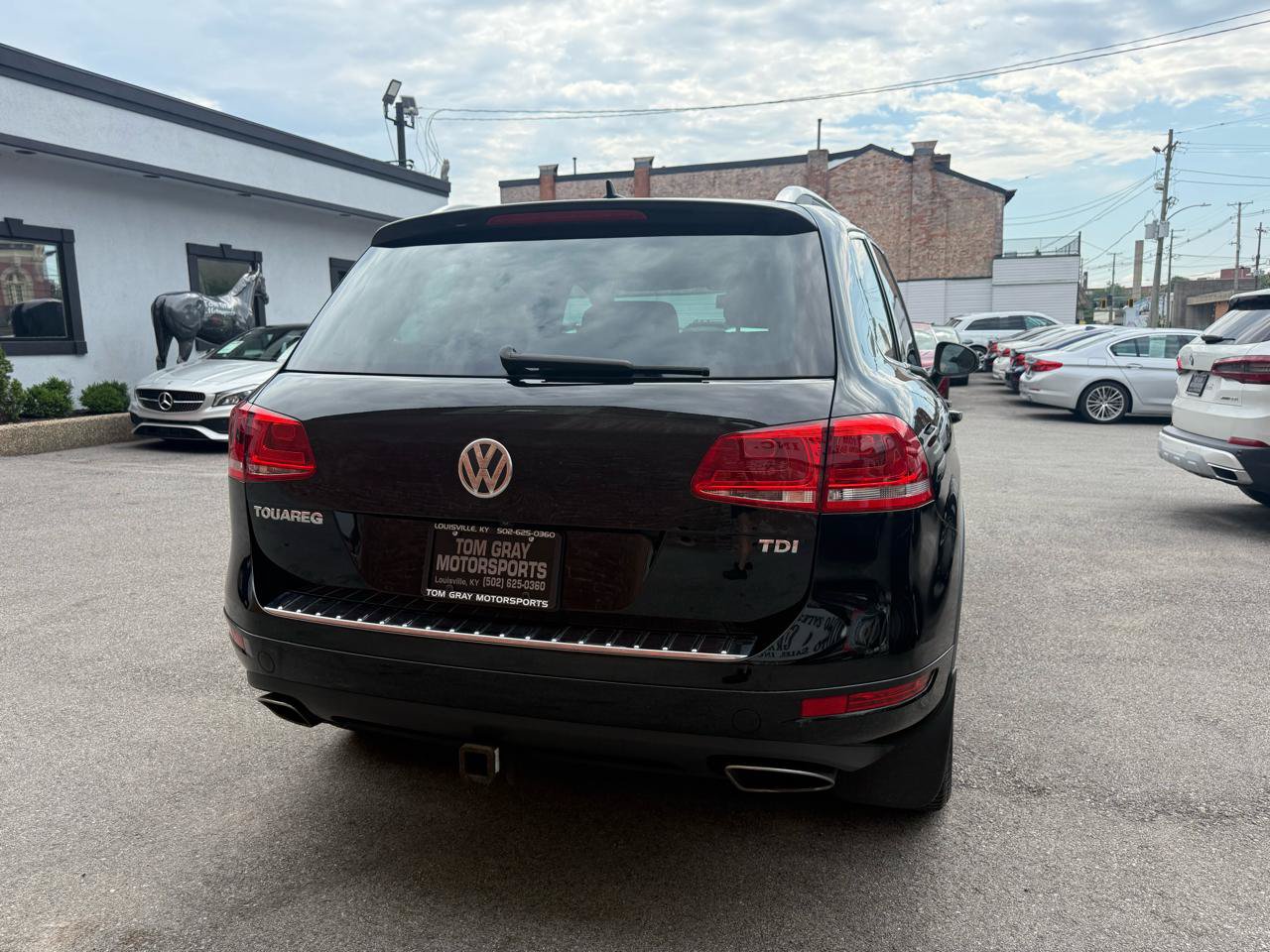 Used 2014 Volkswagen Touareg TDI AWD/4WD image 3