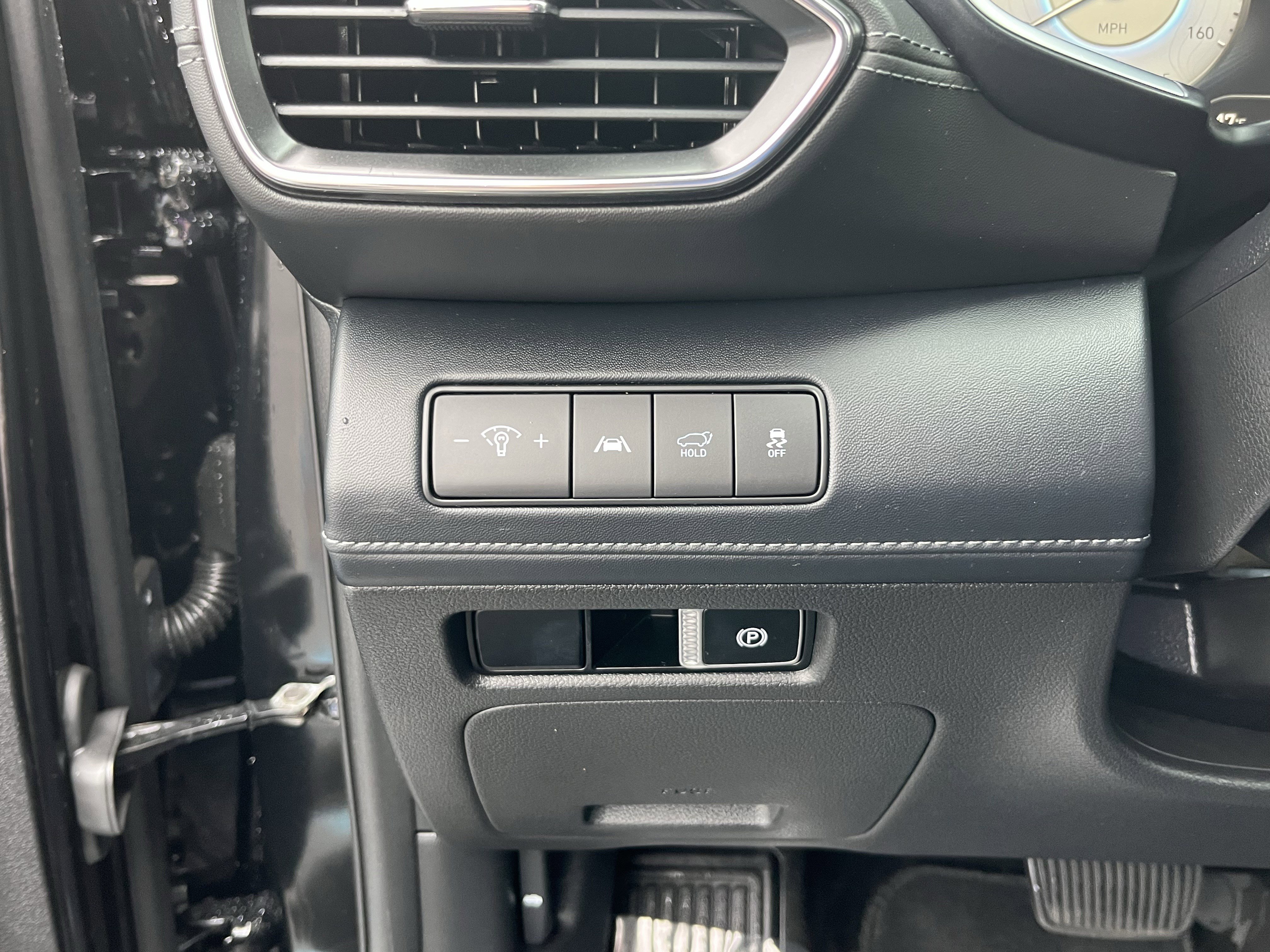 Certified 2021 Hyundai Santa Fe SEL w/ Convenience + Premium Package image 25