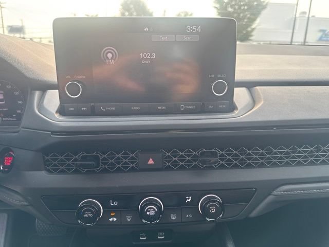 Certified 2023 Honda Accord LX image 16