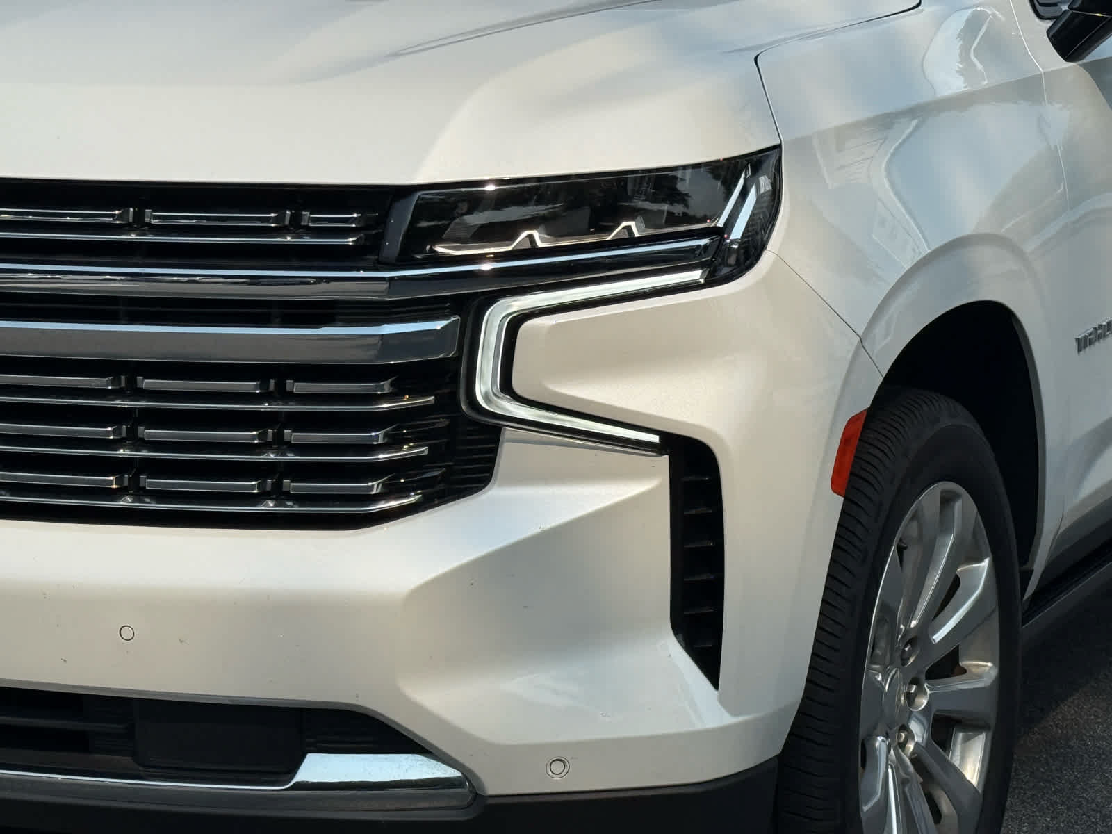 Used 2022 Chevrolet Tahoe Premier AWD/4WD image 10