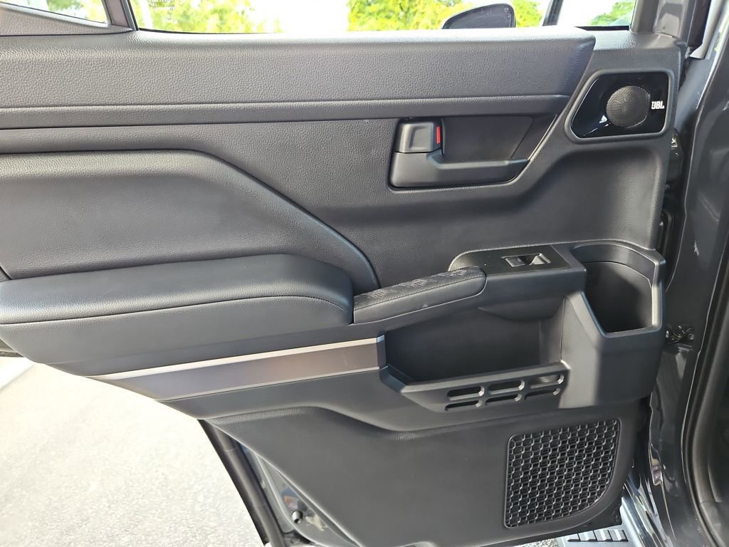 Used 2025 Toyota 4Runner TRD Off-Road Premium image 34