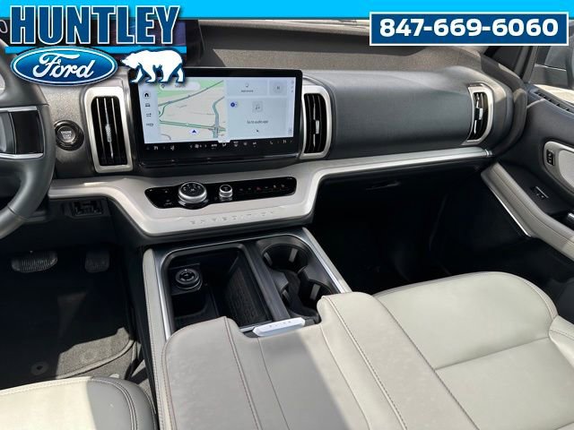 Used 2025 Ford Expedition Active AWD/4WD image 25