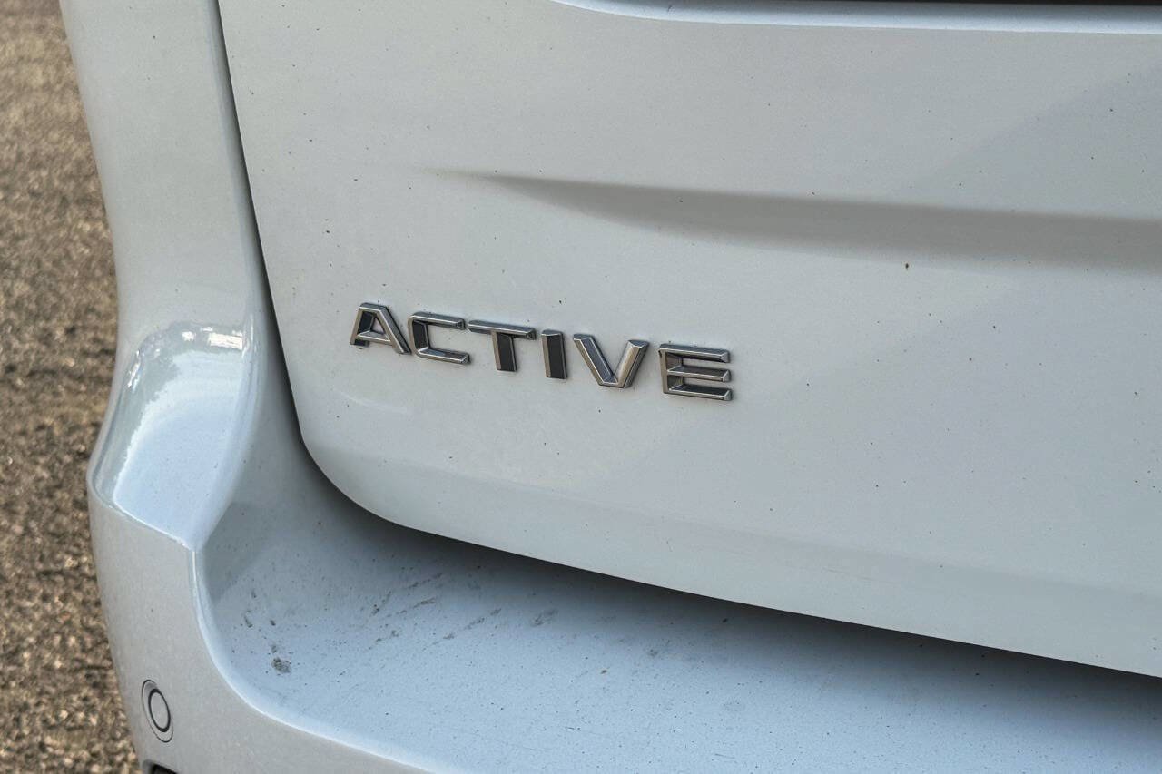 Used 2025 Ford Expedition Active AWD/4WD image 17