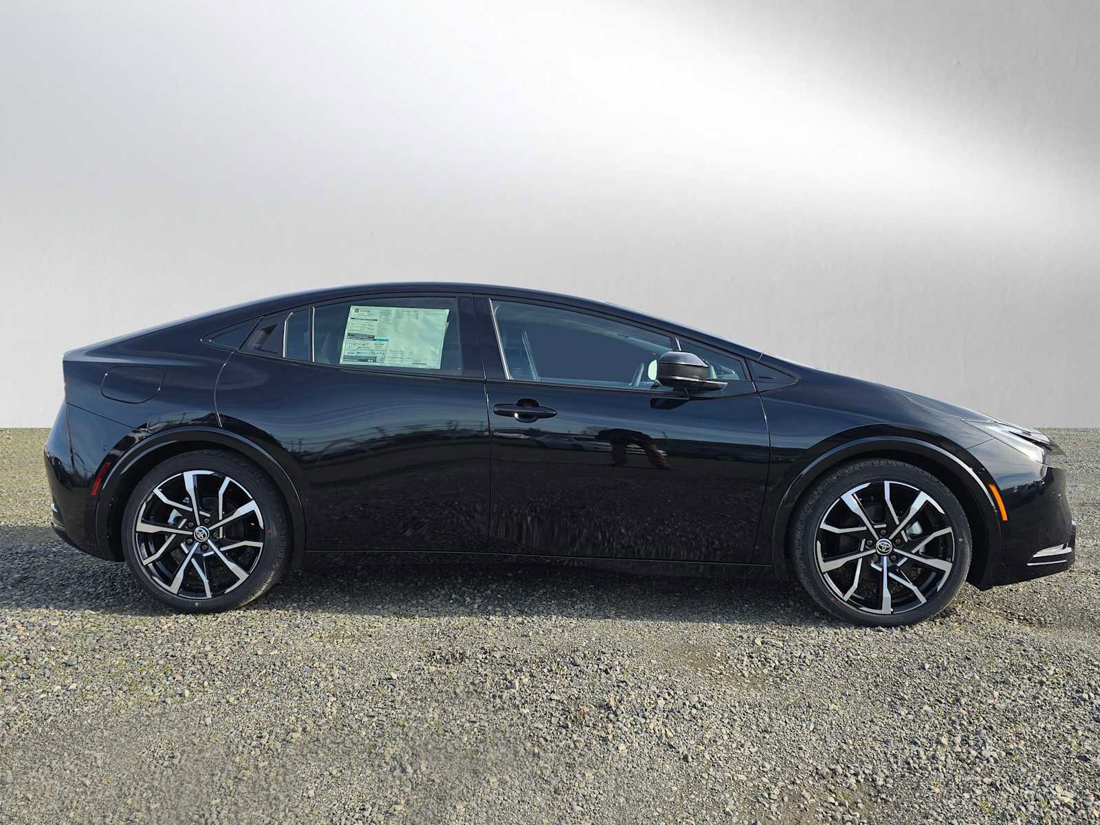 New 2025 Toyota Prius XSE Premium image 2