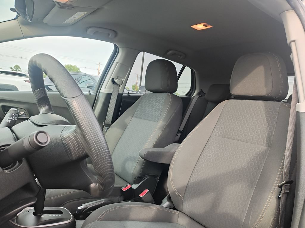 Used 2022 Chevrolet Trax LS w/ Tint and Cruise Package FWD image 13