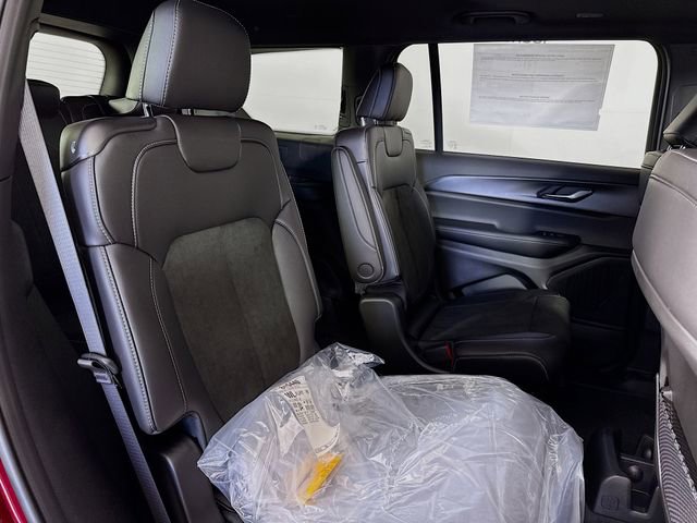 New 2025 Jeep Grand Cherokee L Altitude image 29